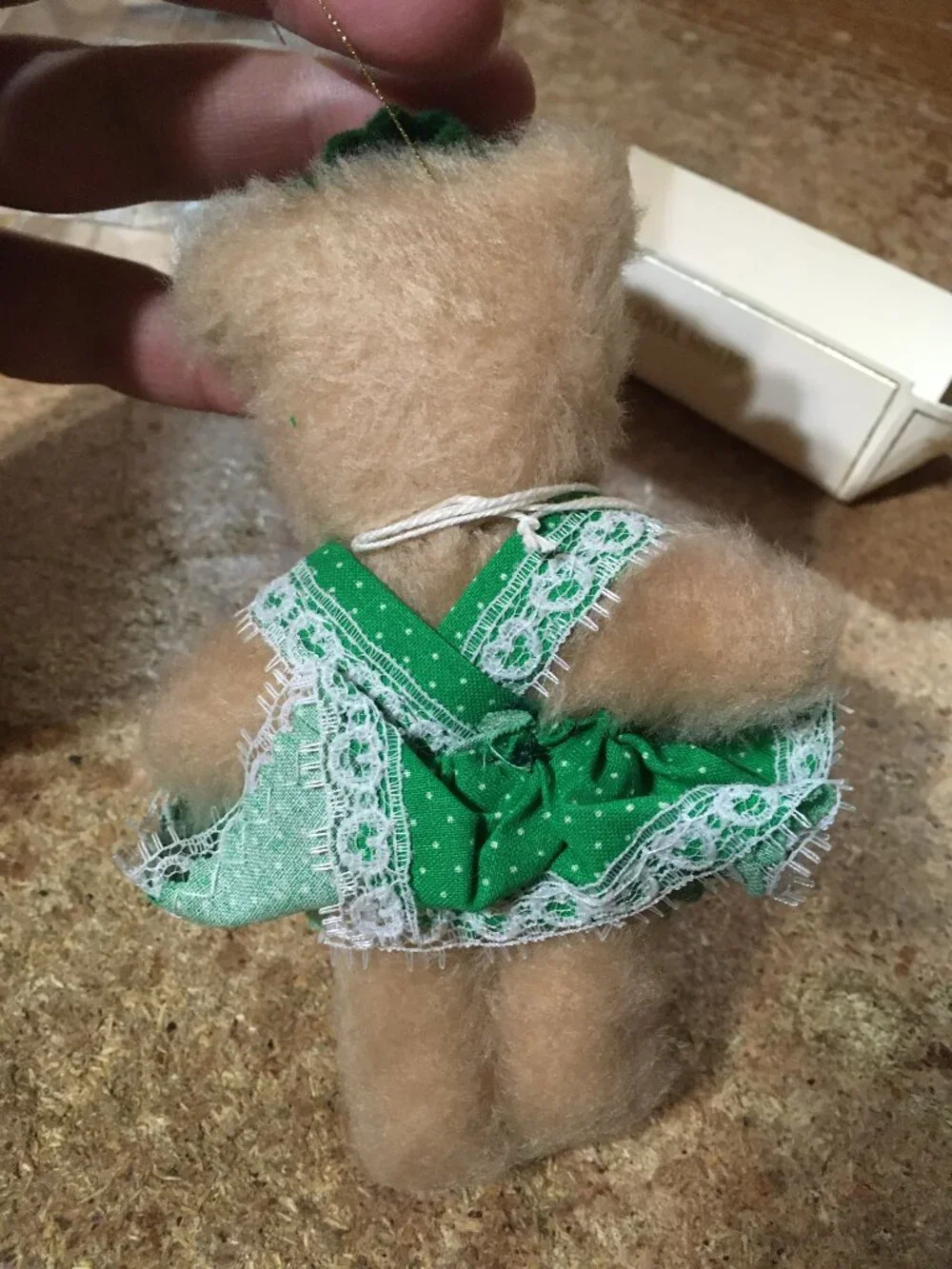 CUDDLES INC TEDDYGRAM TEDDY BEAR ICE SKATER GREEN DRESS AND HAT PLUSH 5.5